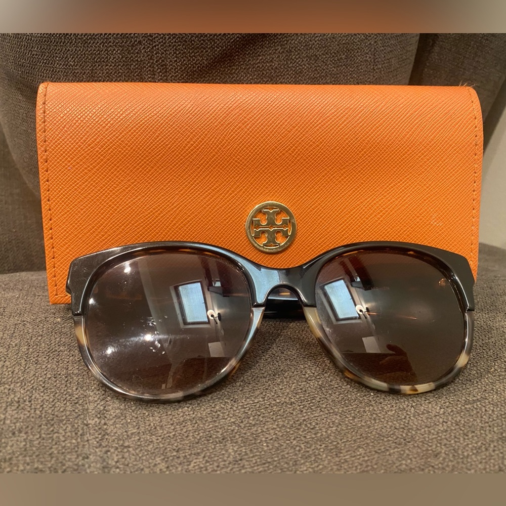 Tory Burch sun glasses